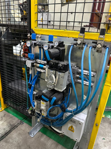Kabinet valve pneumatik hasil pengerjaan MMG